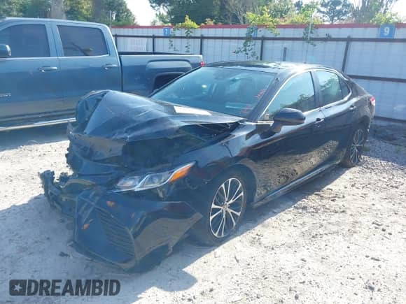 2020 Toyota Camry SE с VIN 4T1G11AK7LU945747, выставлен на аукционе IAAI как лот 42886887 с пробегом Не указан миль и . История ставок и продаж доступна на DreamBid. Изображение 18.