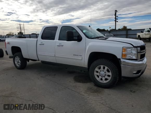 ✅ 2013 Chevrolet Silverado 2500HD LTZ • VIN: 1GC1KYE88DF190418 • Lot: 78611924. Wystawiony na Copart z przebiegiem 115 805 mil. Bezpłatny archiwum sprzedaży aukcyjnych z USA i szczegółowy raport historii pojazdu na DreamBid. Zdjęcie 4.
