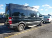 ✅ 2015 Mercedes-Benz Sprinter Passenger • VIN: WDZPE7DCXFP139825 • Лот: 43442272. Опубликован ранее на IAAI с пробегом Не указан. Бесплатный доступ к архиву аукционных продаж из США и подробный отчёт об истории автомобиля на DreamBid. Изображение 4.