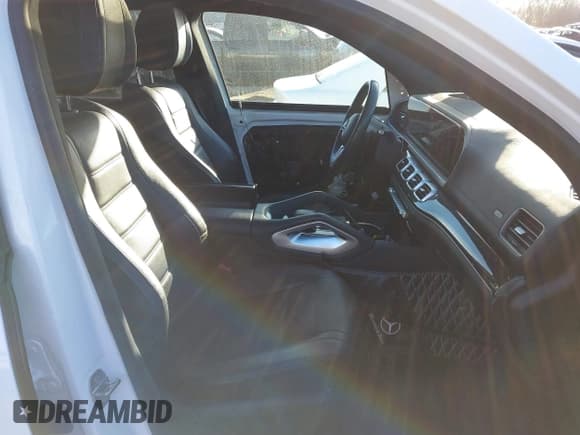 ✅ 2020 Mercedes-Benz GLS 580 • VIN: 4JGFF8GE8LA226953 • Lot: 41426965. Listed on IAAI with 33,132 mi. Free auction sales archive from the USA and detailed vehicle history report at DreamBid. Image 5.