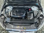 ✅ 2019 Volvo XC60 Momentum • VIN: LYV102DK2KB200699 • Lot: 64007825. Listed on Copart with 117,310 mi. Free auction sales archive from the USA and detailed vehicle history report at DreamBid. Image 12.