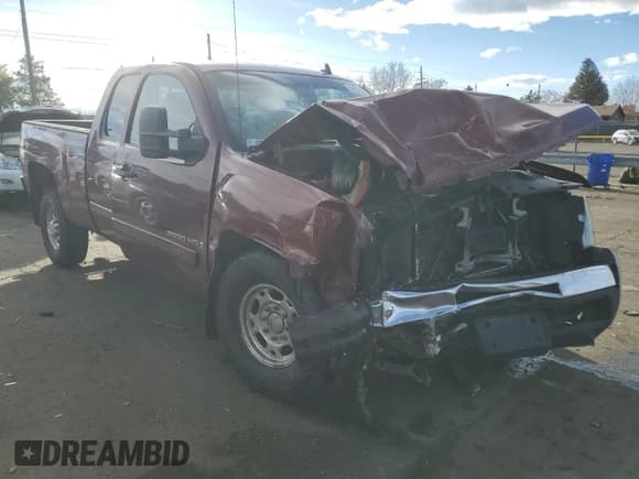 ✅ 2008 Chevrolet Silverado 2500HD 1LT • VIN: 1GCHK29KX8E151813 • Lot: 84531244. Wystawiony na Copart z przebiegiem 186 302 mil. Bezpłatny archiwum sprzedaży aukcyjnych z USA i szczegółowy raport historii pojazdu na DreamBid. Zdjęcie 4.