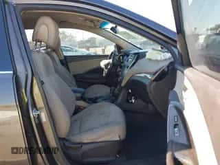 2013 Hyundai Santa Fe Sport z VIN 5XYZU3LB9DG122348, wystawiony jako IAAI lot #43481925 z przebiegiem 147 484 mil mil oraz . Historia ofert i sprzedaży dostępna na DreamBid. Obrazek 5.