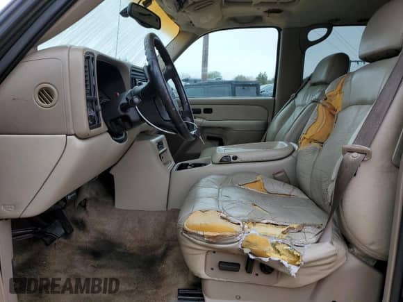 2001 Chevrolet Suburban LT с VIN 3GNEC16T51G212577, выставлен на аукционе Copart как лот 79689664 с пробегом 247 117 миль миль и Списание • Salvage title. История ставок и продаж доступна на DreamBid. Изображение 7.