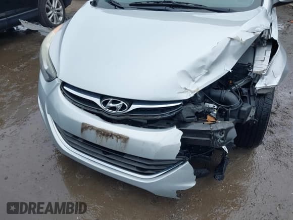 ✅ 2013 Hyundai Elantra Limited • VIN: 5NPDH4AE7DH431777 • Lot: 43765752. Listed on IAAI with 100,477 mi. Free auction sales archive from the USA and detailed vehicle history report at DreamBid. Image 18.