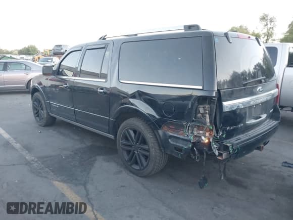 ✅ 2015 Ford Expedition Max Platinum • VIN: 1FMJK1MT7FEF02262 • Lot: 42952763. Listed on IAAI with 182,942 mi. Free auction sales archive from the USA and detailed vehicle history report at DreamBid. Image 3.