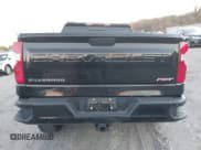 ✅ 2021 Chevrolet Silverado 1500 RST • VIN: 1GCUYEET3MZ133329 • Лот: 43637327. Опубликован ранее на IAAI с пробегом 128 498 миль. Бесплатный доступ к архиву аукционных продаж из США и подробный отчёт об истории автомобиля на DreamBid. Изображение 16.