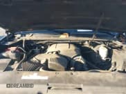 ✅ 2010 Cadillac Escalade Luxury • VIN: 1GYUKBEF1AR201207 • Lot: 43647325. Wystawiony na IAAI z przebiegiem 182 068 mil. Bezpłatny archiwum sprzedaży aukcyjnych z USA i szczegółowy raport historii pojazdu na DreamBid. Zdjęcie 10.