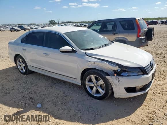 ✅ 2012 Volkswagen Passat SE • VIN: 1VWBH7A30CC093847 • Lot: 92417545. Listed on Copart with 163,634 mi. Free auction sales archive from the USA and detailed vehicle history report at DreamBid. Image 4.
