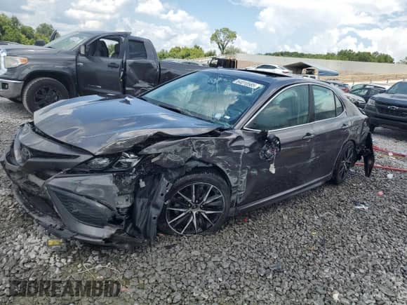2022 Toyota Camry SE with VIN 4T1S11AK6NU050862, listed as a Copart auction lot 64010585 with 71,277 mi miles and Salvage title. Bid and sale history available at DreamBid. Image 1.