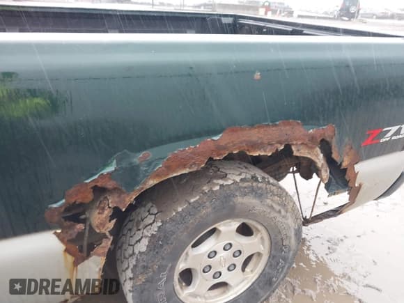 ✅ 2004 Chevrolet Silverado 1500 Z71 • VIN: 1GCEK19T84Z269979 • Лот: 43806583. Опубликован ранее на IAAI с пробегом Не указан. Бесплатный доступ к архиву аукционных продаж из США и подробный отчёт об истории автомобиля на DreamBid. Изображение 6.