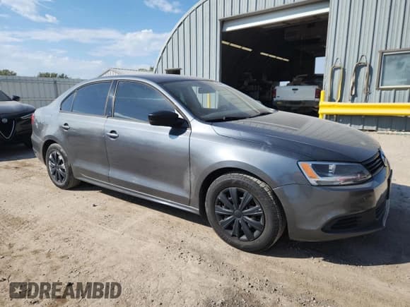 ✅ 2014 Volkswagen Jetta S • VIN: 3VW2K7AJ5EM228029 • Lot: 85099735. Listed on Copart with 138,835 mi. Free auction sales archive from the USA and detailed vehicle history report at DreamBid. Image 4.