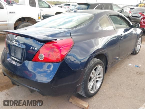 ✅ 2013 Nissan Altima S • VIN: 1N4AL2EP3DC169341 • Лот: 43104209. Опубликован ранее на IAAI с пробегом Не указан. Бесплатный доступ к архиву аукционных продаж из США и подробный отчёт об истории автомобиля на DreamBid. Изображение 4.