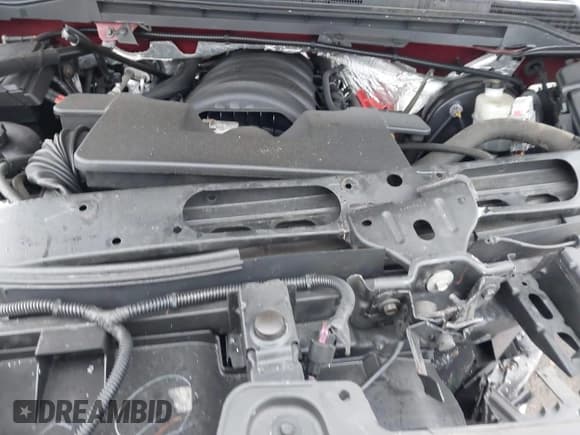 ✅ 2015 GMC Sierra 1500 SLT • VIN: 3GTU2VEC2FG322137 • Lot: 41569708. Listed on IAAI with 146,756 mi. Free auction sales archive from the USA and detailed vehicle history report at DreamBid. Image 10.