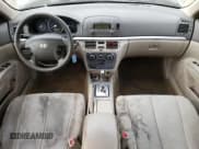 ✅ 2008 Hyundai Sonata GLS • VIN: 5NPET46C18H366652 • Лот: 43029395. Опубликован ранее на Copart с пробегом 215 968 миль. Бесплатный доступ к архиву аукционных продаж из США и подробный отчёт об истории автомобиля на DreamBid. Изображение 8.