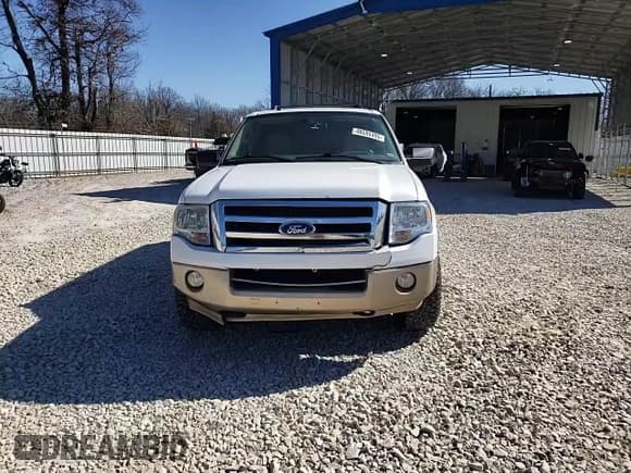 ✅ 2014 Ford Expedition Max XLT • VIN: 1FMJK1J53EEF44805 • Лот: 62191635. Опубликован ранее на Copart с пробегом 167 624 миль. Бесплатный доступ к архиву аукционных продаж из США и подробный отчёт об истории автомобиля на DreamBid. Изображение 12.