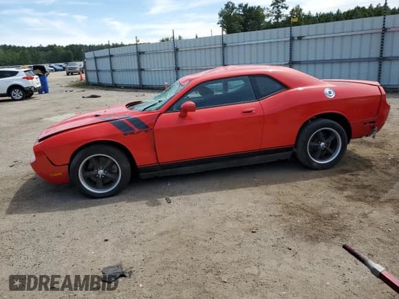 ✅ 2010 Dodge Challenger R/T • VIN: 2B3CJ5DT5AH313393 • Lot: 69878664. Wystawiony na Copart z przebiegiem 90 412 mil. Bezpłatny archiwum sprzedaży aukcyjnych z USA i szczegółowy raport historii pojazdu na DreamBid. Zdjęcie 1.