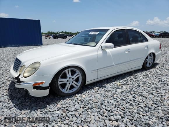 ✅ 2004 Mercedes-Benz E 500 • VIN: WDBUF70J94A589307 • Lot: 60223605. Wystawiony na Copart z przebiegiem Nie podano. Bezpłatny archiwum sprzedaży aukcyjnych z USA i szczegółowy raport historii pojazdu na DreamBid. Zdjęcie 1.