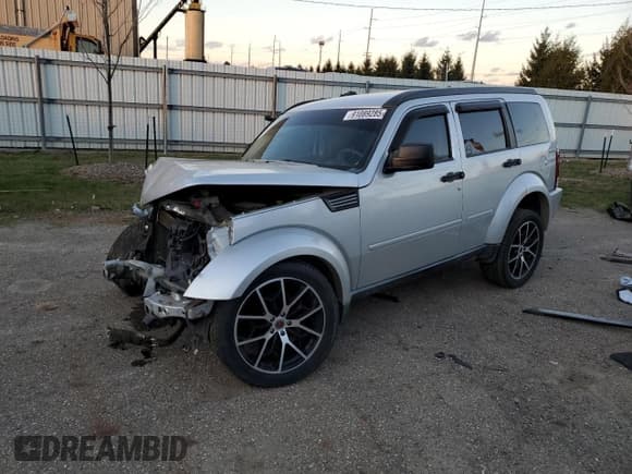 ✅ 2010 Dodge Nitro SE • VIN: 1D4PU2GK7AW146192 • Lot: 91089285. Wystawiony na Copart z przebiegiem 100 057 mil. Bezpłatny archiwum sprzedaży aukcyjnych z USA i szczegółowy raport historii pojazdu na DreamBid. Zdjęcie 1.
