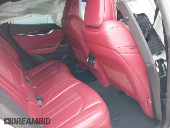 ✅ 2018 Maserati Levante GranSport • VIN: ZN661XUS8JX259578 • Лот: 41232323. Опубликован ранее на IAAI с пробегом Не указан. Бесплатный доступ к архиву аукционных продаж из США и подробный отчёт об истории автомобиля на DreamBid. Изображение 8.