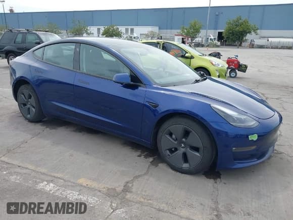 ✅ 2021 Tesla Model 3 Long Range • VIN: 5YJ3E1EB6MF878411 • Lot: 41986947. Wystawiony na IAAI z przebiegiem 71 978 mil. Bezpłatny archiwum sprzedaży aukcyjnych z USA i szczegółowy raport historii pojazdu na DreamBid. Zdjęcie 1.