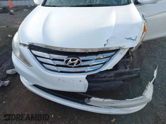 2011 Hyundai Sonata Limited с VIN 5NPEC4AB4BH189777, выставлен на аукционе IAAI как лот 43485009 с пробегом 198 430 миль миль и . История ставок и продаж доступна на DreamBid. Изображение 6.