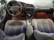 ✅ 2001 Oldsmobile Intrigue GX • VIN: 1G3WH52H01F256995 • Lot: 52296414. Wystawiony na Copart z przebiegiem 128 744 mil. Bezpłatny archiwum sprzedaży aukcyjnych z USA i szczegółowy raport historii pojazdu na DreamBid. Zdjęcie 8.