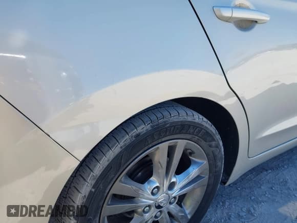 ✅ 2017 Hyundai Elantra Limited • VIN: 5NPD84LFXHH145059 • Lot: 43710084. Listed on IAAI with 116,826 mi. Free auction sales archive from the USA and detailed vehicle history report at DreamBid. Image 18.