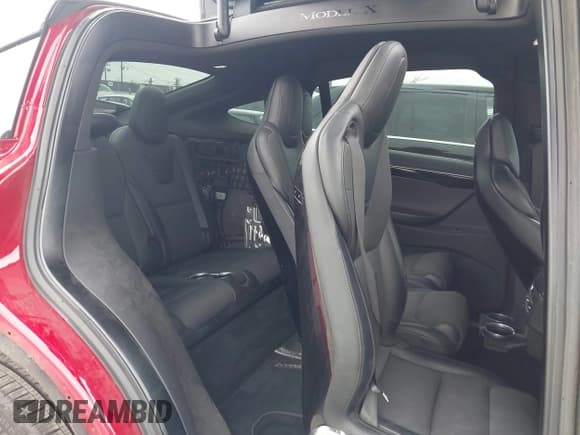 ✅ 2016 Tesla Model X 70D • VIN: 5YJXCAE29GF017459 • Лот: 42458248. Опубликован ранее на IAAI с пробегом 223 001 миль. Бесплатный доступ к архиву аукционных продаж из США и подробный отчёт об истории автомобиля на DreamBid. Изображение 8.