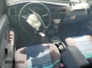 ✅ 2000 Toyota 4Runner • VIN: JT3GM84R3Y0059585 • Lot: 58912585. Wystawiony na Copart z przebiegiem 228 719 mil. Bezpłatny archiwum sprzedaży aukcyjnych z USA i szczegółowy raport historii pojazdu na DreamBid. Zdjęcie 8.