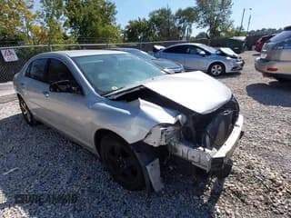 ✅ 2012 Chevrolet Malibu 2LT • VIN: 1G1ZD5EU4CF382208 • Лот: 43256461. Опубликован ранее на IAAI с пробегом 172 615 миль. Бесплатный доступ к архиву аукционных продаж из США и подробный отчёт об истории автомобиля на DreamBid. Изображение 1.