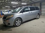 ✅ 2013 Toyota Sienna L • VIN: 5TDZK3DC3DS281334 • Лот: 94892005. Опубликован ранее на Copart с пробегом 264 714 миль. Бесплатный доступ к архиву аукционных продаж из США и подробный отчёт об истории автомобиля на DreamBid. Изображение 1.
