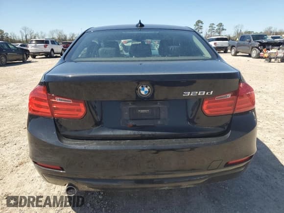 ✅ 2014 BMW 3 Series 328d • VIN: WBA3D3C50EK157059 • Lot: 48498525. Wystawiony na Copart z przebiegiem 91 321 mil. Bezpłatny archiwum sprzedaży aukcyjnych z USA i szczegółowy raport historii pojazdu na DreamBid. Zdjęcie 6.