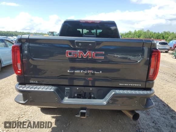 ✅ 2022 GMC Sierra 3500HD Denali • VIN: 1GT49WEY9NF265772 • Lot: 56386445. Wystawiony na Copart z przebiegiem 93 990 mil. Bezpłatny archiwum sprzedaży aukcyjnych z USA i szczegółowy raport historii pojazdu na DreamBid. Zdjęcie 6.