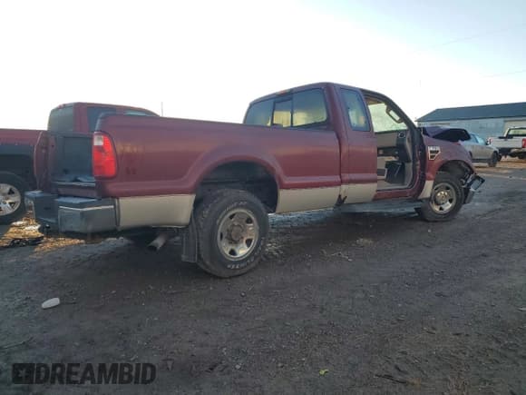 ✅ 2008 Ford F-250 XL • VIN: 1FTSX20Y38EC91999 • Lot: 87440815. Listed on Copart with 151,252 mi. Free auction sales archive from the USA and detailed vehicle history report at DreamBid. Image 3.