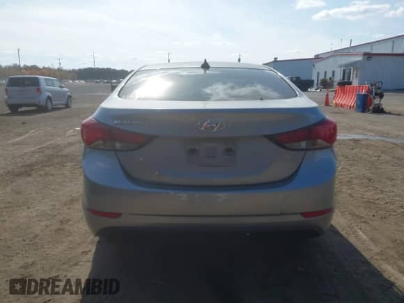2016 Hyundai Elantra SE z VIN 5NPDH4AE7GH730075, wystawiony jako IAAI lot #43552670 z przebiegiem 98 814 mil mil oraz . Historia ofert i sprzedaży dostępna na DreamBid. Obrazek 16.