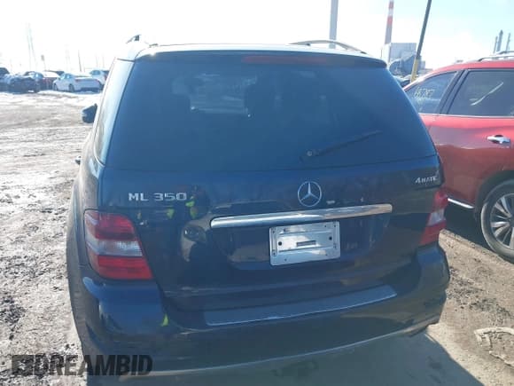 ✅ 2011 Mercedes-Benz M 350 • VIN: 4JGBB8GB8BA653757 • Lot: 41425024. Wystawiony na IAAI z przebiegiem 212 480 mil. Bezpłatny archiwum sprzedaży aukcyjnych z USA i szczegółowy raport historii pojazdu na DreamBid. Zdjęcie 16.