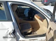 ✅ 2007 BMW 3 Series 328i • VIN: WBAVA37587NL10526 • Lot: 43607857. Wystawiony na IAAI z przebiegiem Nie podano. Bezpłatny archiwum sprzedaży aukcyjnych z USA i szczegółowy raport historii pojazdu na DreamBid. Zdjęcie 5.