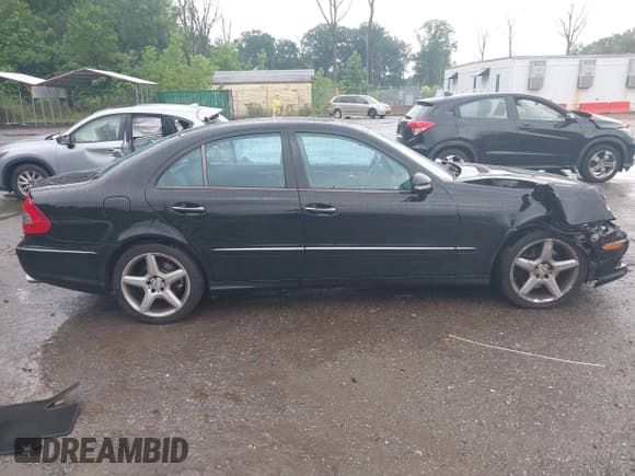 ✅ 2009 Mercedes-Benz E 350 Luxury • VIN: WDBUF87X59B370278 • Лот: 42646602. Опубликован ранее на IAAI с пробегом 95 525 миль. Бесплатный доступ к архиву аукционных продаж из США и подробный отчёт об истории автомобиля на DreamBid. Изображение 13.