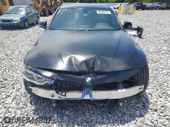 ✅ 2018 BMW 3 Series 340i • VIN: WBA8B3C52JK788062 • Лот: 60549155. Опубликован ранее на Copart с пробегом 82 406 миль. Бесплатный доступ к архиву аукционных продаж из США и подробный отчёт об истории автомобиля на DreamBid. Изображение 5.