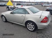 ✅ 2002 Mercedes-Benz SLK 230 Kompressor • VIN: WDBKK49F82F260243 • Лот: 41518786. Опубликован ранее на IAAI с пробегом 118 026 миль. Бесплатный доступ к архиву аукционных продаж из США и подробный отчёт об истории автомобиля на DreamBid. Изображение 3.
