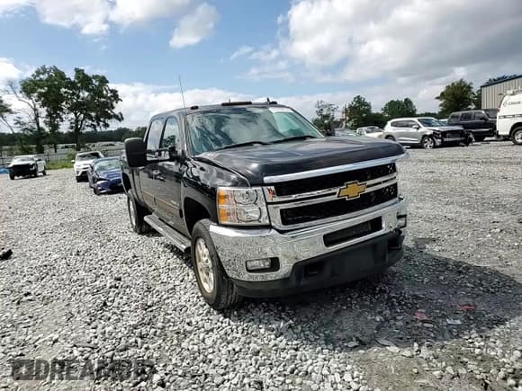 ✅ 2014 Chevrolet Silverado 2500HD LT • VIN: 1GC1CXE8XEF166582 • Лот: 71774714. Опубликован ранее на Copart с пробегом 154 142 миль. Бесплатный доступ к архиву аукционных продаж из США и подробный отчёт об истории автомобиля на DreamBid. Изображение 10.