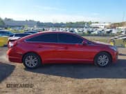✅ 2017 Hyundai Sonata SE • VIN: 5NPE24AF5HH596070 • Lot: 43070584. Listed on IAAI with 140,518 mi. Free auction sales archive from the USA and detailed vehicle history report at DreamBid. Image 13.