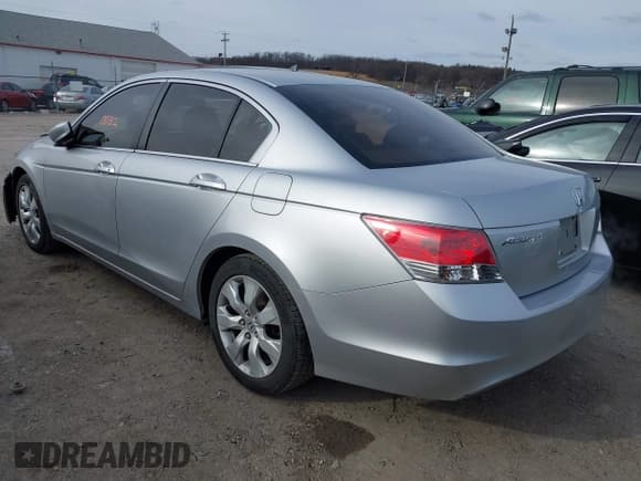✅ 2010 Honda Accord EX • VIN: 1HGCP2F73AA011886 • Lot: 43850032. Listed on IAAI with 207,560 mi. Free auction sales archive from the USA and detailed vehicle history report at DreamBid. Image 3.