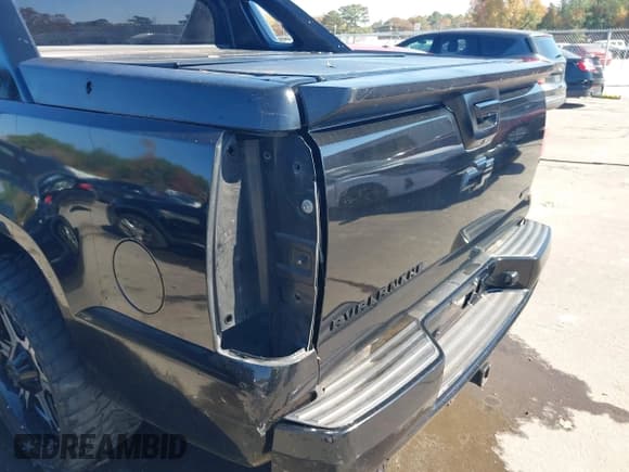 ✅ 2008 Chevrolet Avalanche 1LT • VIN: 3GNEC12068G111103 • Лот: 43624151. Опубликован ранее на IAAI с пробегом 261 775 миль. Бесплатный доступ к архиву аукционных продаж из США и подробный отчёт об истории автомобиля на DreamBid. Изображение 12.