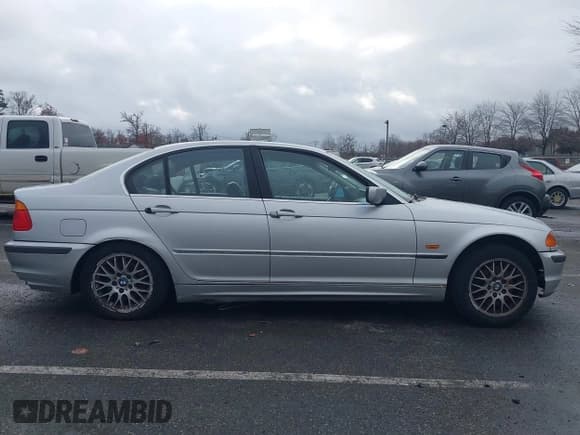 ✅ 1999 BMW 3 Series 328i • VIN: WBAAM5330XFR05418 • Лот: 43644237. Опубликован ранее на IAAI с пробегом 185 861 миль. Бесплатный доступ к архиву аукционных продаж из США и подробный отчёт об истории автомобиля на DreamBid. Изображение 13.