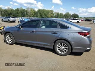 ✅ 2019 Hyundai Sonata SE • VIN: 5NPE24AF5KH792856 • Лот: 69720415. Опубликован ранее на Copart с пробегом 85 177 миль. Бесплатный доступ к архиву аукционных продаж из США и подробный отчёт об истории автомобиля на DreamBid. Изображение 2.