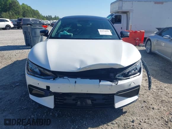 ✅ 2024 Kia EV6 GT-Line • VIN: KNDC44LA8R5219799 • Lot: 42134843. Wystawiony na IAAI z przebiegiem 10 106 mil. Bezpłatny archiwum sprzedaży aukcyjnych z USA i szczegółowy raport historii pojazdu na DreamBid. Zdjęcie 6.