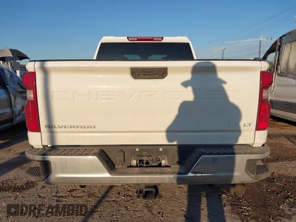 ✅ 2025 Chevrolet Silverado 2500HD LT • VIN: 2GC1KNEY5S1222762 • Лот: 43784779. Опубликован ранее на IAAI с пробегом 9 303 миль. Бесплатный доступ к архиву аукционных продаж из США и подробный отчёт об истории автомобиля на DreamBid. Изображение 16.