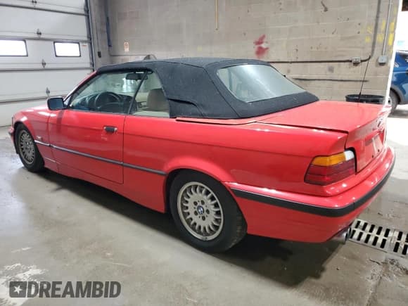 ✅ 1995 BMW 3 Series 318i • VIN: WBABK5322SEC85089 • Лот: 58808065. Опубликован ранее на Copart с пробегом 79 477 миль. Бесплатный доступ к архиву аукционных продаж из США и подробный отчёт об истории автомобиля на DreamBid. Изображение 2.